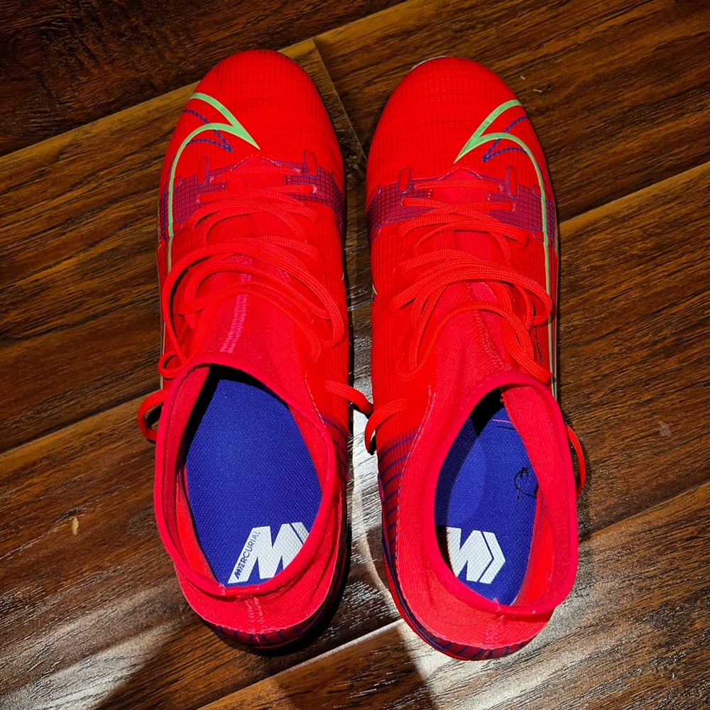 Nike mercurial cleats